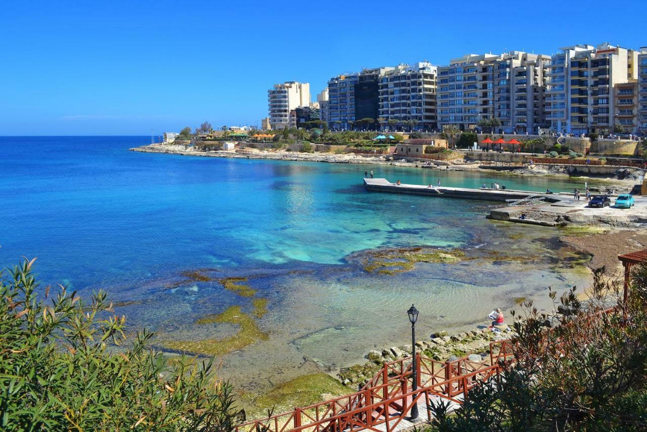 Modern 2 Bedroom Apartment In St Julians San Ġiljan Kültér fotó