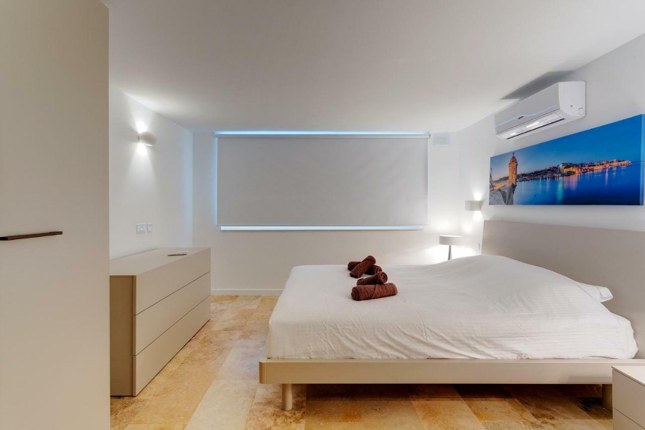 Modern 2 Bedroom Apartment In St Julians San Ġiljan Kültér fotó